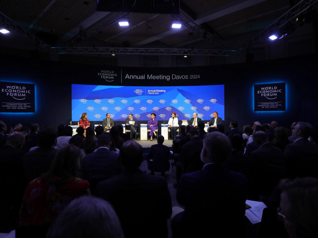 Raquel Peña afirma en Davos que  implementación de políticas transparentes en RD 