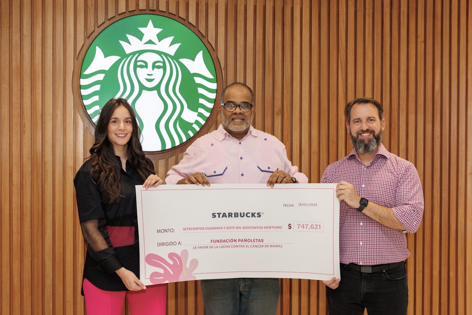 Starbucks celebra éxito “Octubre Rosa” en apoyo a la Fundación Pañoletas