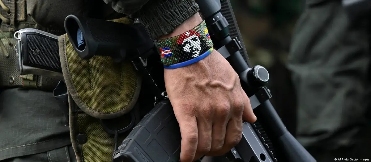Miembros de las Fuerzas Armadas Revolucionarias de Colombia-Ejército del Pueblo (FARC-EP). Foto: fuente externa.