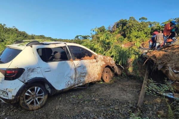 Imagen del incidente acontecido en Colombia tras el derrumbe de una montaña. Foto: Fuente externa