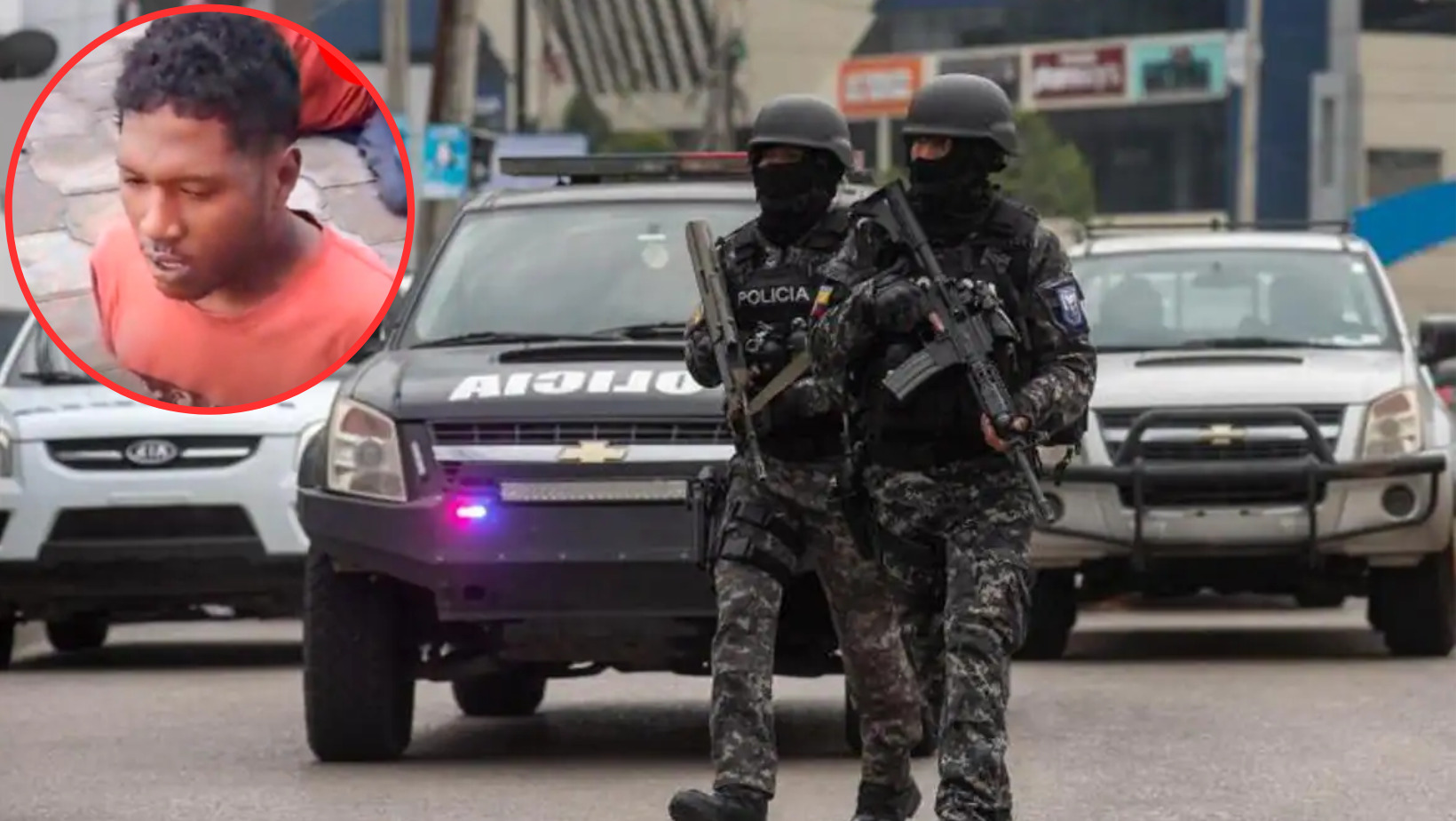 Miembros de la policía de ecuador y uno de los detenidos. FOTO: CDN Digital