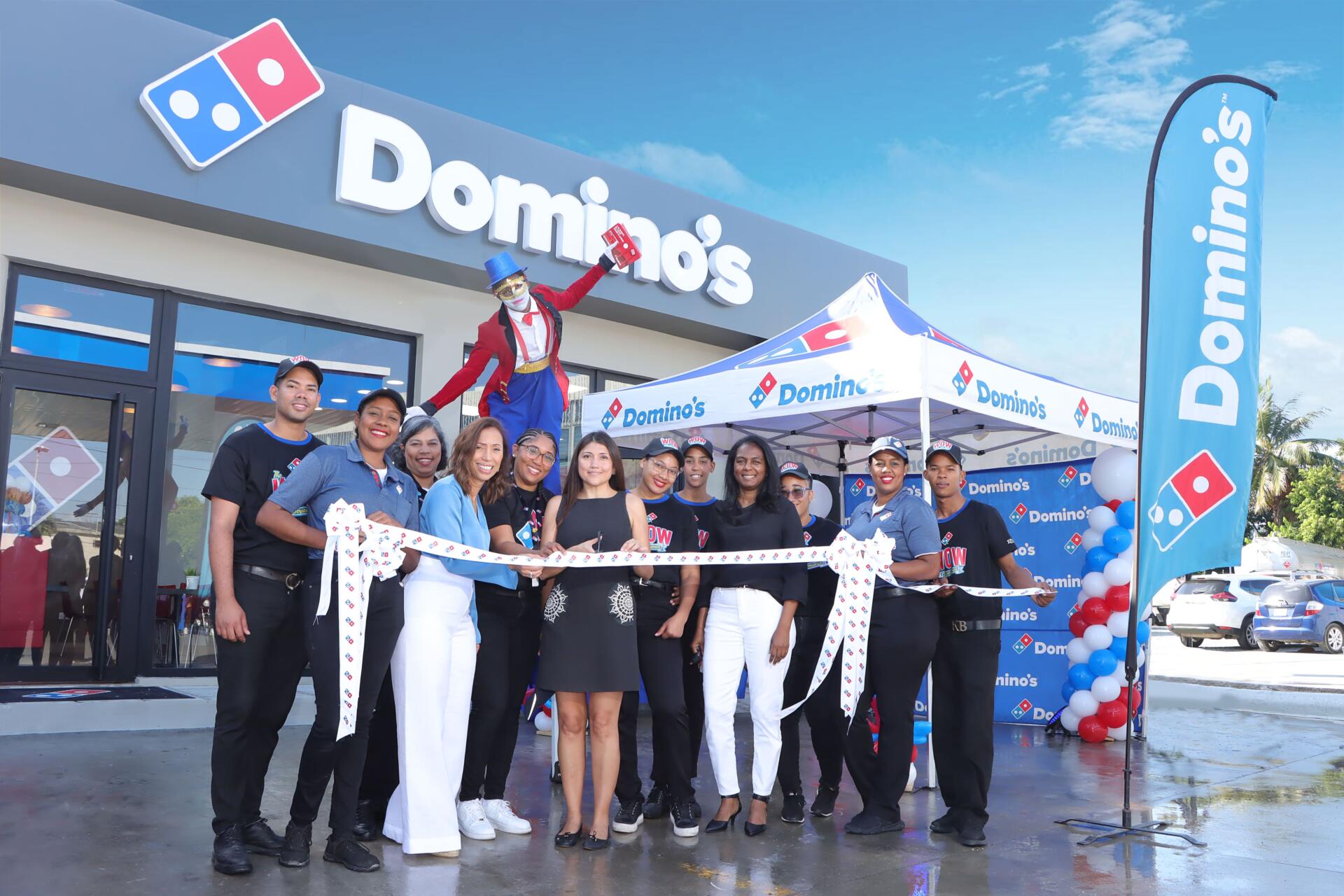 Domino’s inaugura tienda en la Avenida España