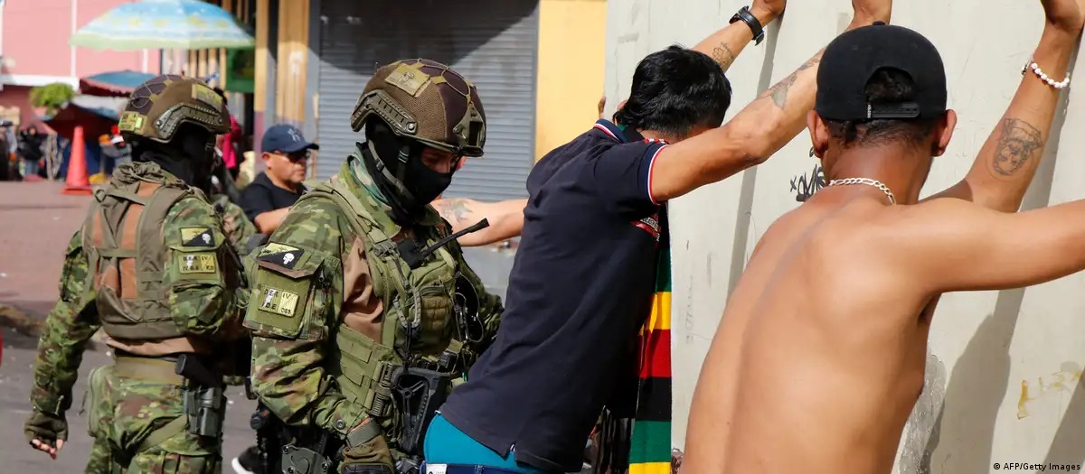 Ecuador sufre "niveles atroces de violencia y terrorismo a manos de elementos narcocriminales que tienen como objetivo a civiles inocentes", dijo Matthew Miller. Foto: fuente externa.