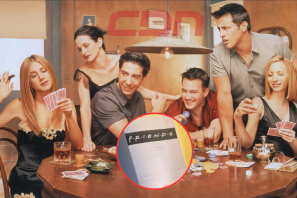 Elenco de la serie Friends y uno de los guiones vendidos. Foto: CDN digital. 