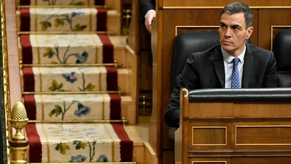 Presidente Pedro Sánchez en el parlamento español. Foto: fuente externa.