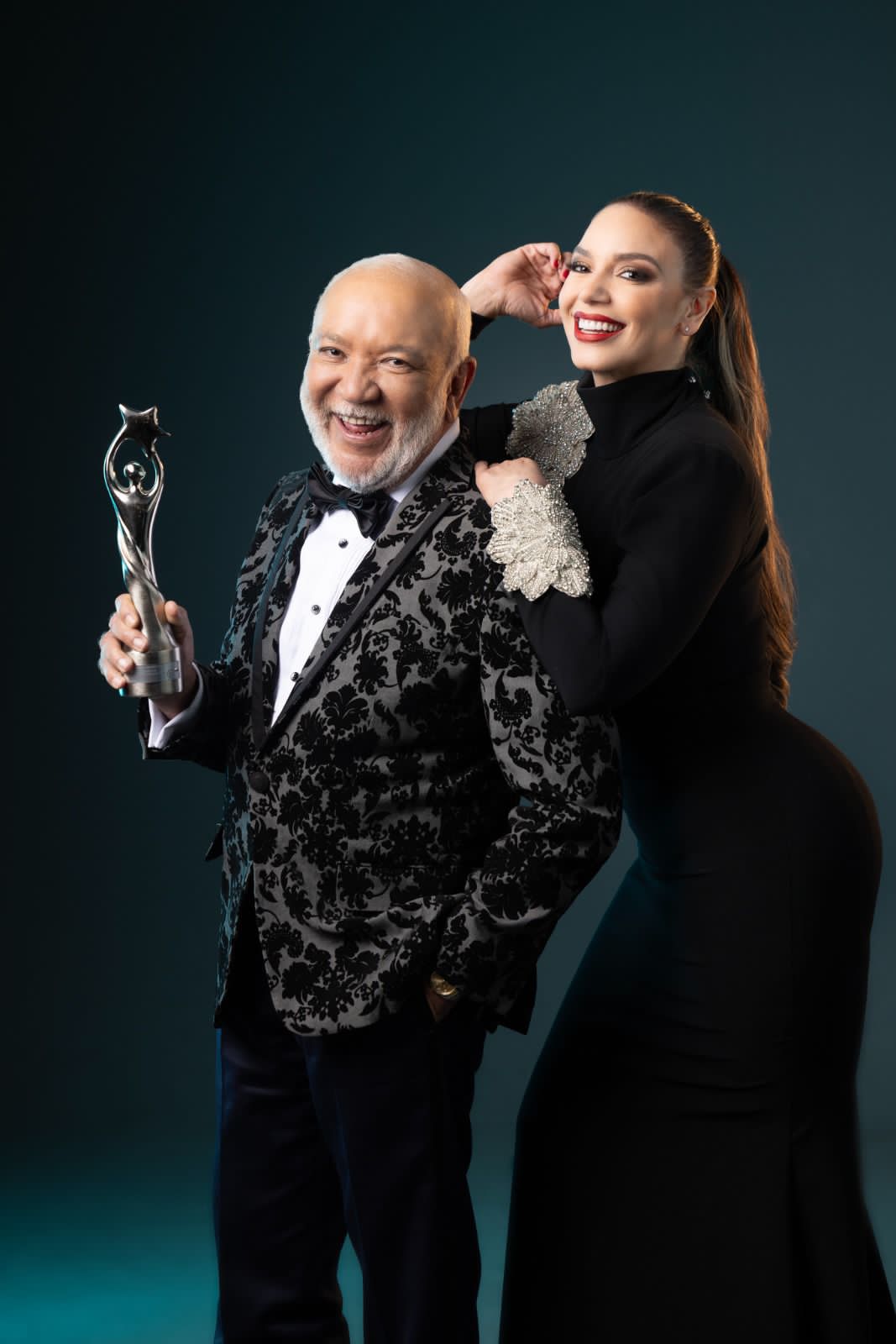 Premios Soberano 2024 tendrán a Jochy Santos y Hony Estrella como presentadores