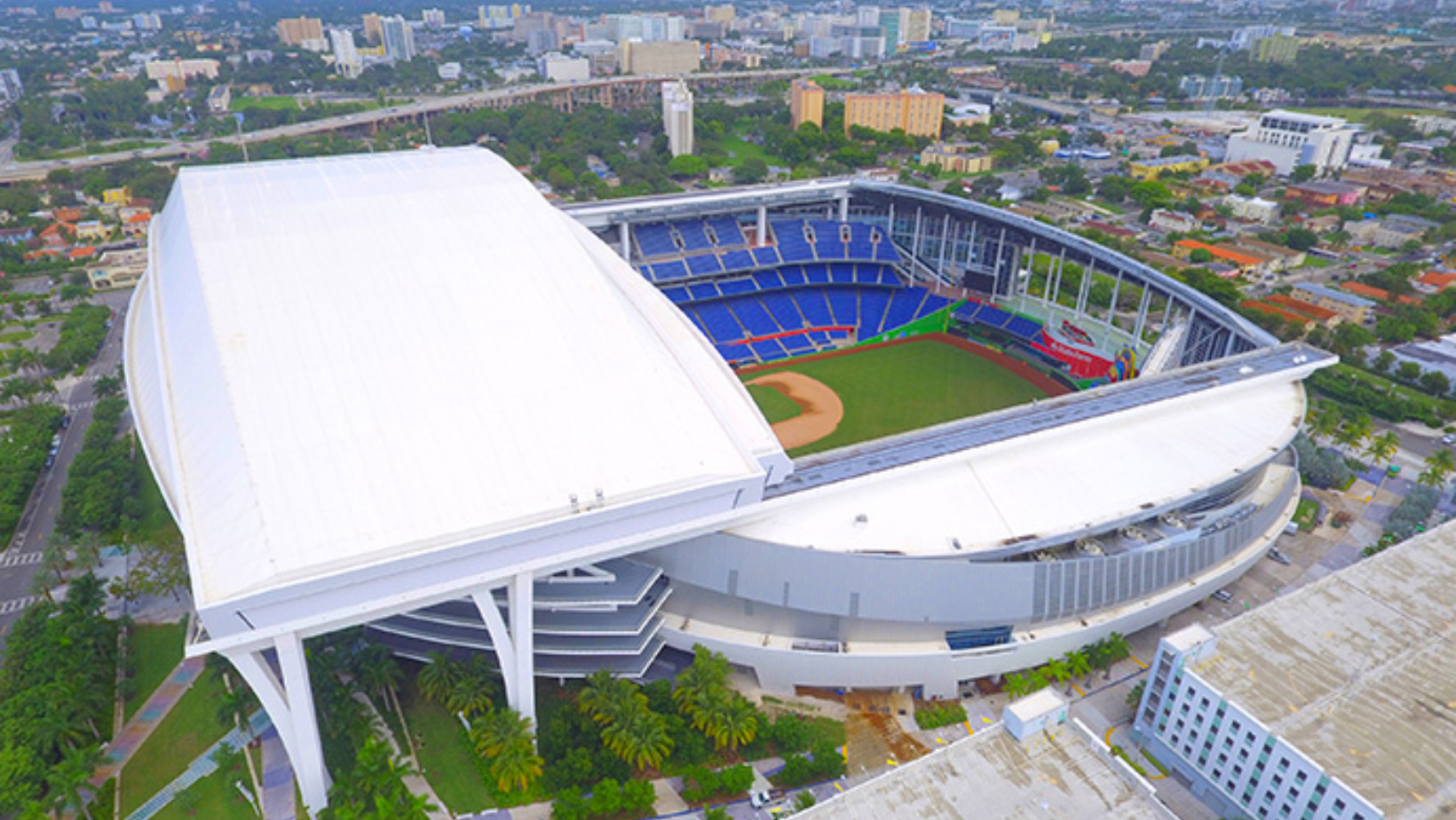 Fachada de LoanDepot Park. Foto: Fuente externa