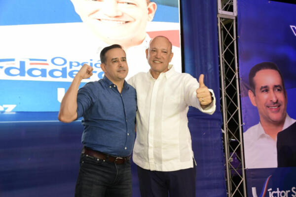 Victor Suárez en apoyo a Ulises Rodríguez. Fuente: Externa 
