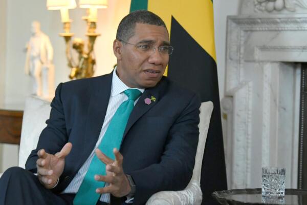 El primer ministro de Jamaica, Andrew Holness, llama a la población a unir esfuerzos para reducir la violencia. Fuente: externa.