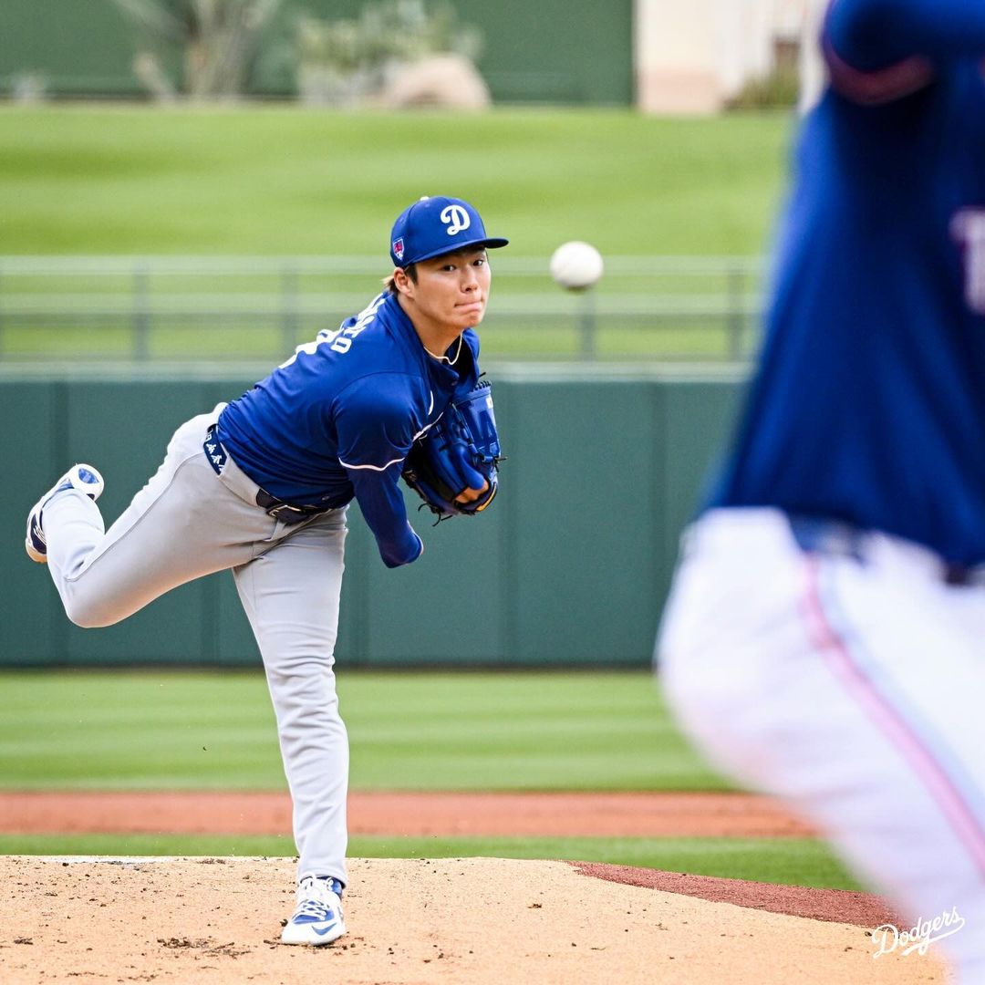 Yoshinobu Yamamoto logra buen debut en juego de pretemporada con los Dodgers