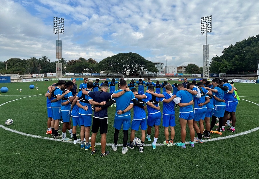 Cibao FC abre campo de entrenamientos con aires de campeón