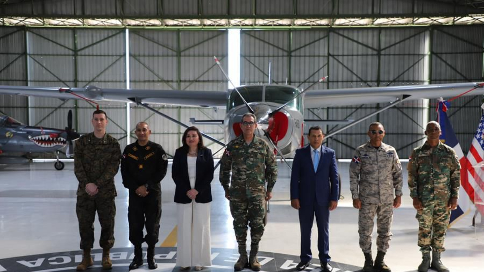 Estados Unidos dona aeronave para lucha contra el narcotráfico en RD