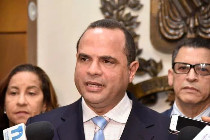 Delegado Político de la Fuerza del Pueblo, Manuel Crespo