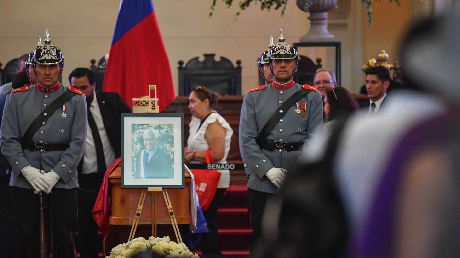 Masiva Despedida De Chilenos Y Funeral De Estado A Piñera 1844