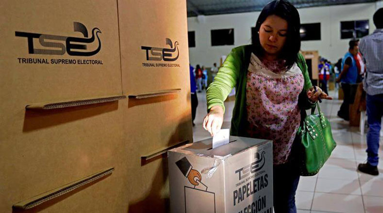 Este domingo, los salvadoreños acuden a las urnas para participar en las elecciones presidenciales. Foto: Fuente Externa