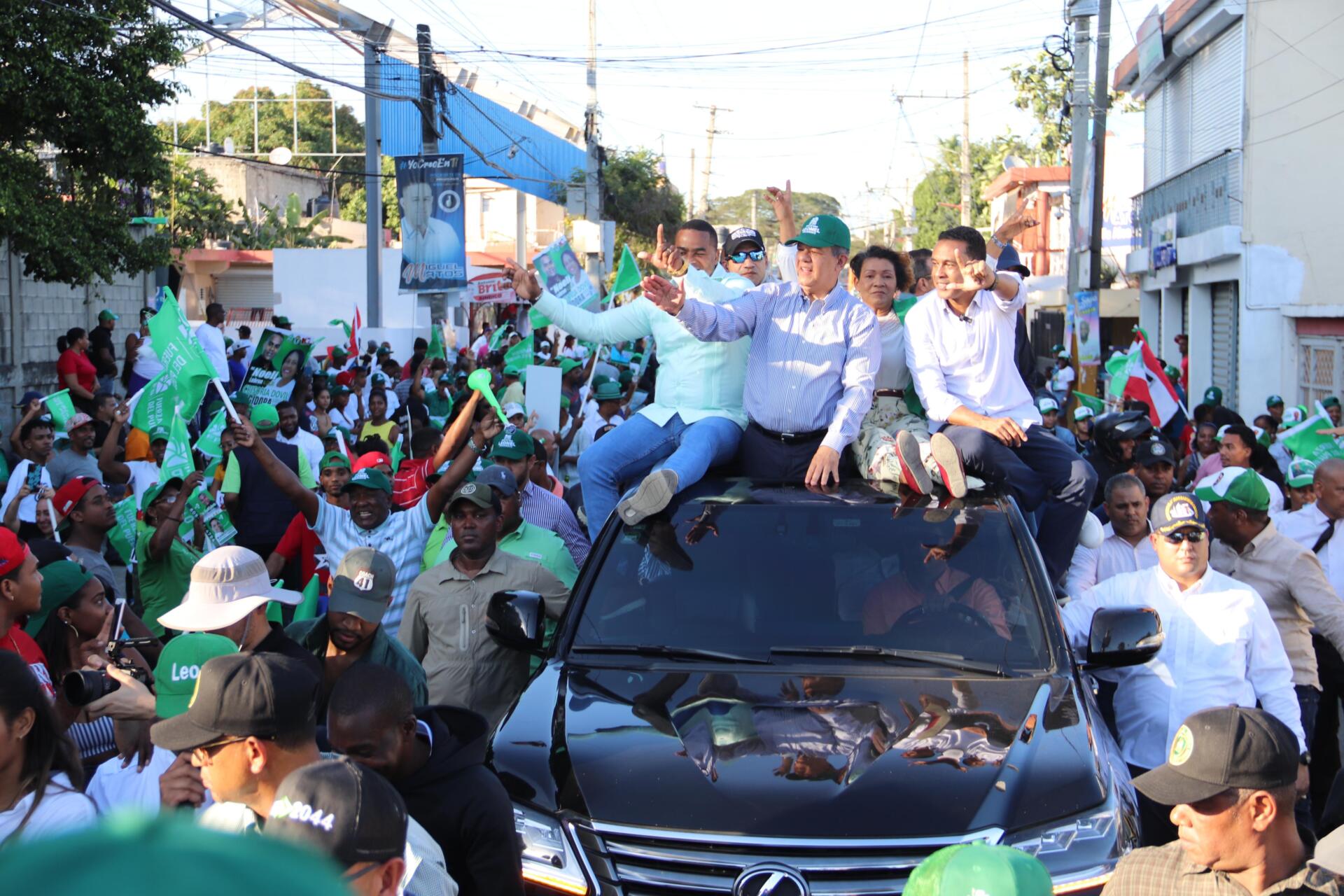 Leonel y candidatos de la FP consistan apoyo en San Cristóbal