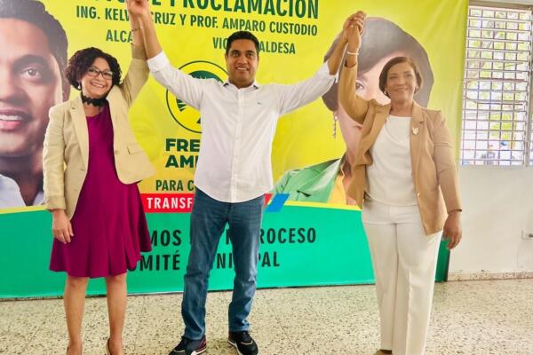 Frente Amplio presenta como candidato al Ayuntamiento de La Vega a Kevin Cruz. (Foto: Fuente externa)