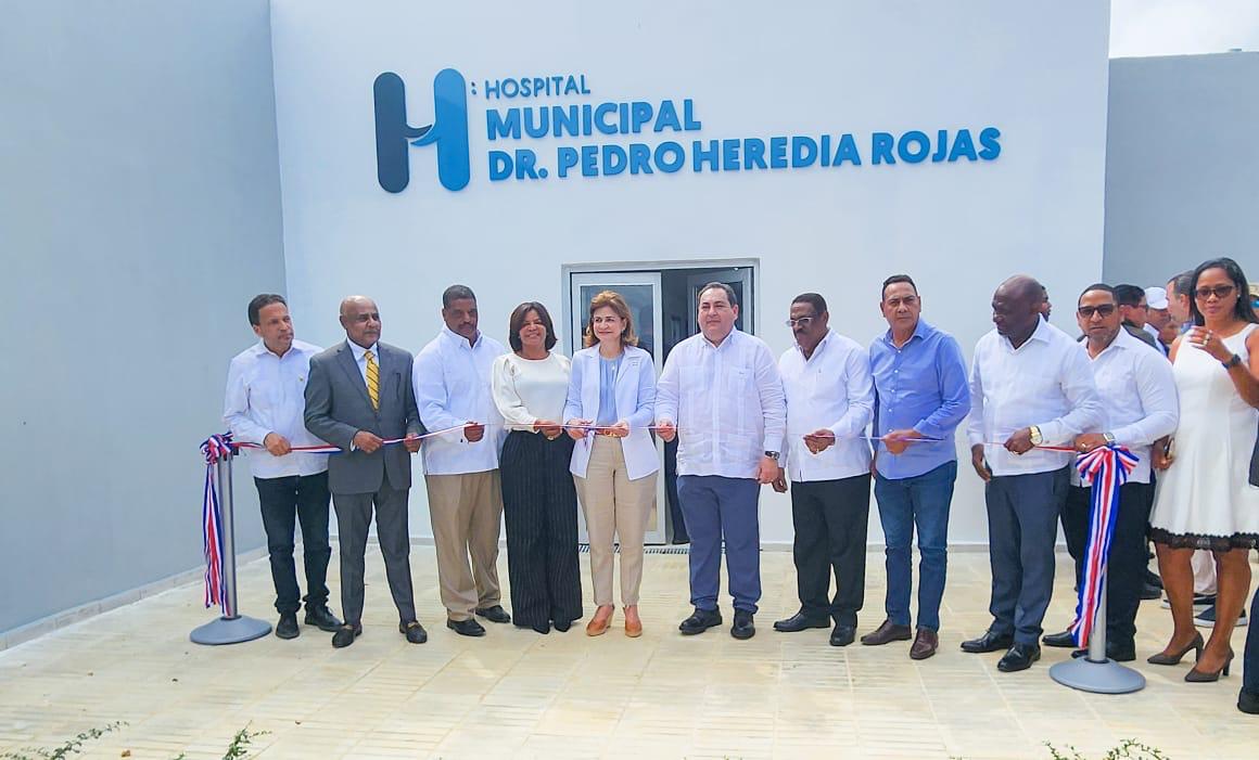 Autoridades inauguran hospital Dr. Pedro Heredia Rojas en Sabana Grande de Boyá