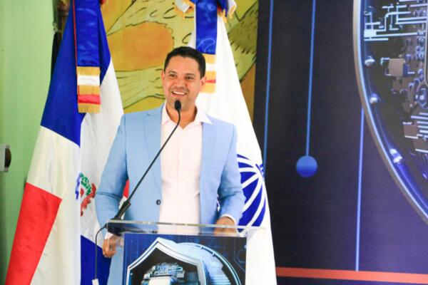  Rafael Amador Figaris, director de la Regional 15/ Fuente Externa