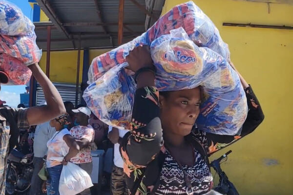 Mercado se desarrolla de manera normal en Jimaní pese a los conflictos en Haití. (Foto: fuente externa)