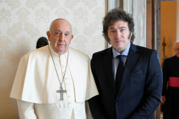 El papa Francisco con Javier Milei en el Vaticano. / Fuente externa.