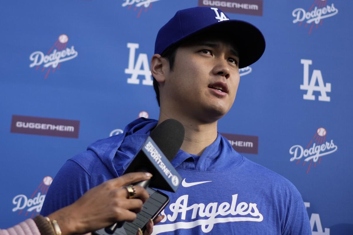 Shohei Ohtani monta espectáculo en prácticas de bateo de los Dodgers