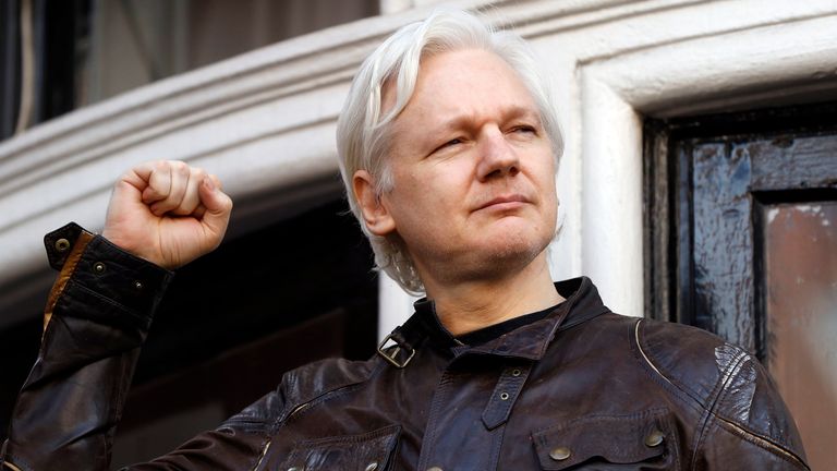 Los jueces han pedido a las autoridades de EE.UU. que den más garantías sobre cómo sería juzgado Assange en su territorio. Foto: Fuente externa