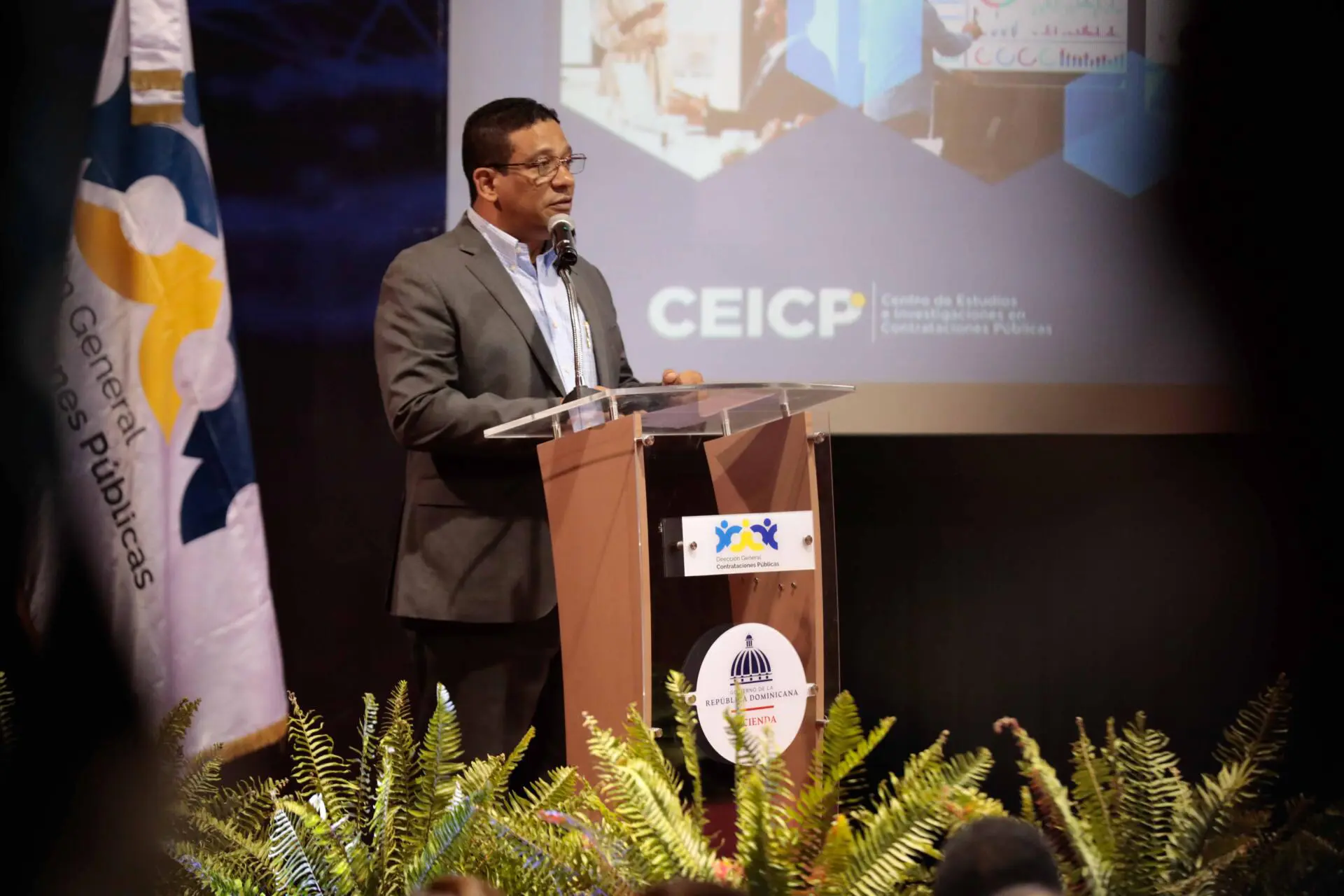 DGCP lanza primer centro de estudios e investigación