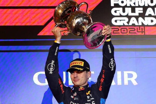 Max Verstappen y Red Bull hacen el uno dos en la primera carrera de la temporada de la Fórmula 1, con Checo Pérez llegando segundo.