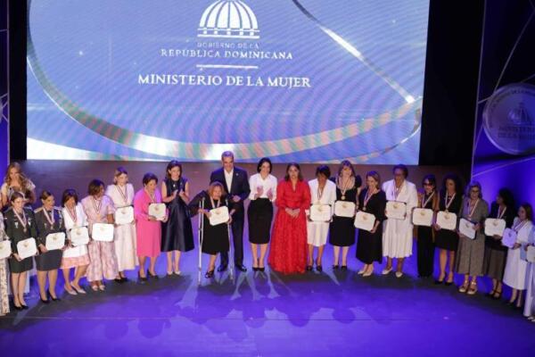 La Medalla al Mérito de la Mujer Dominicana es la actividad más transcendente en el marco de la conmemoración del Día Internacional de la Mujer. Foto: Fuente Externa