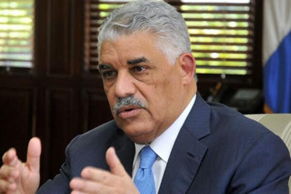 Miguel Vargas llama a Abinader a no usar tema haitiano de forma “electorera”