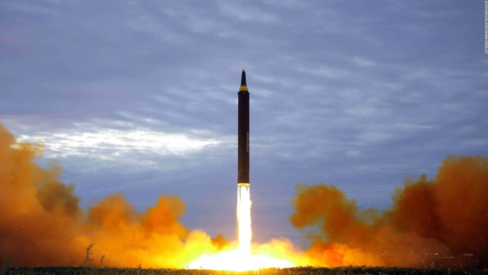Corea del Norte lanzó varios misiles balísticos de corto alcance hacia la costa este del país este lunes. Foto: Fuente Externa