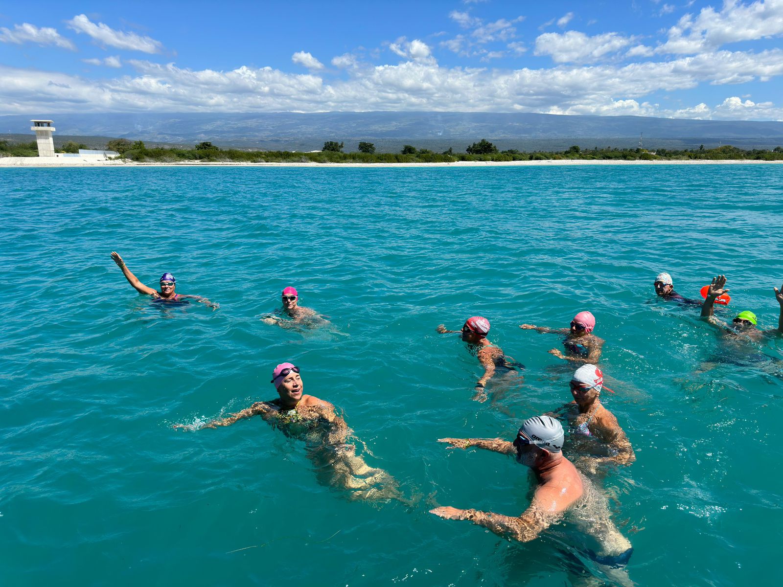 Brasileños cruzan nadando la frontera marítima Dominico-Haitiana