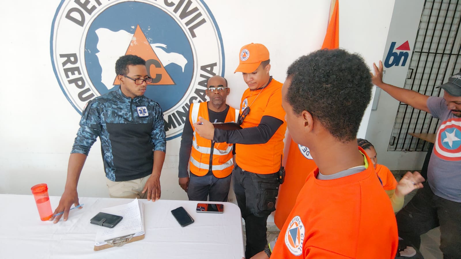 Voluntarios de la Defensa Civil de Nagua