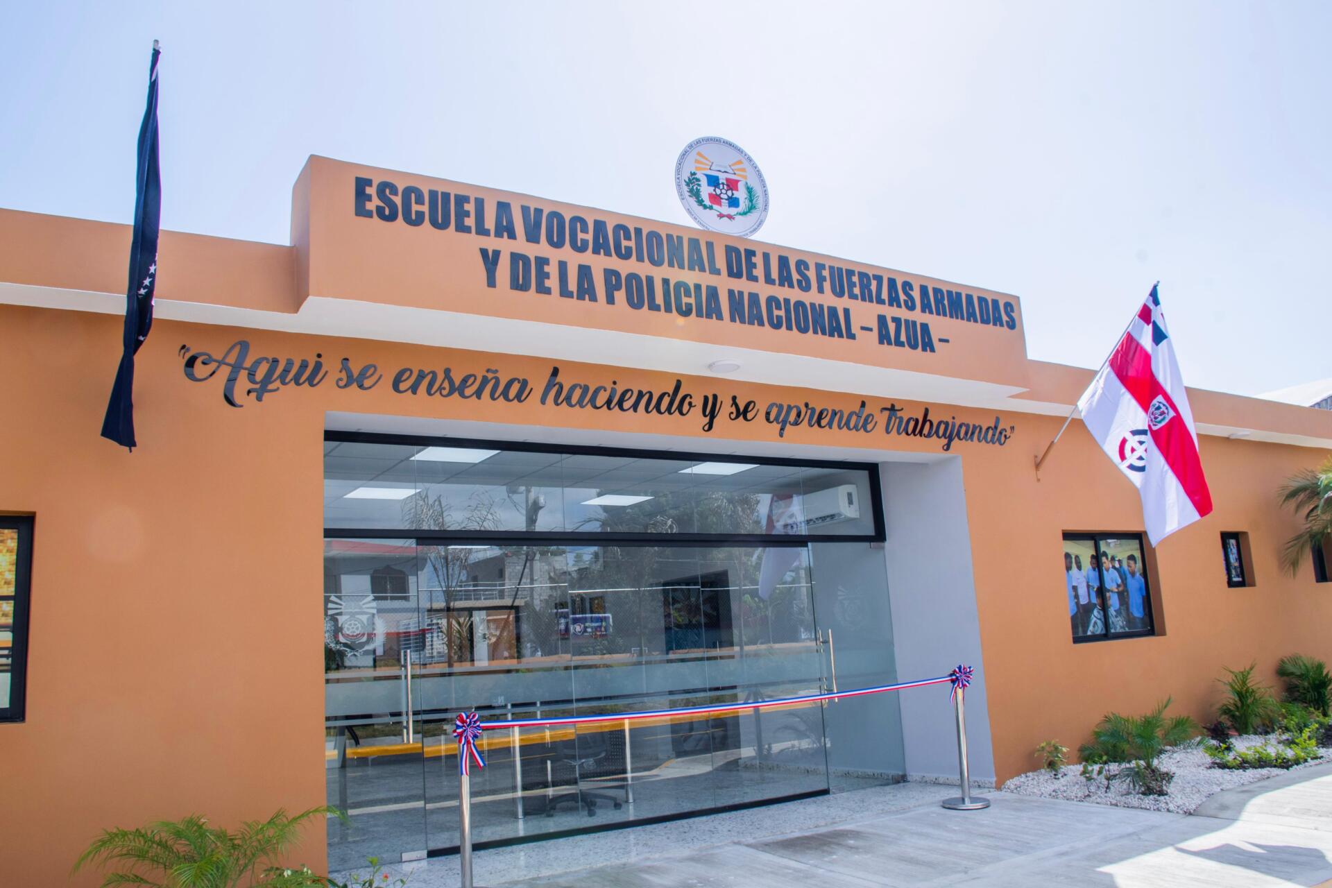 Instalaciones de la Escuela Vocacional de las Fuerzas Armadas y la Policía Nacional en Azua. 