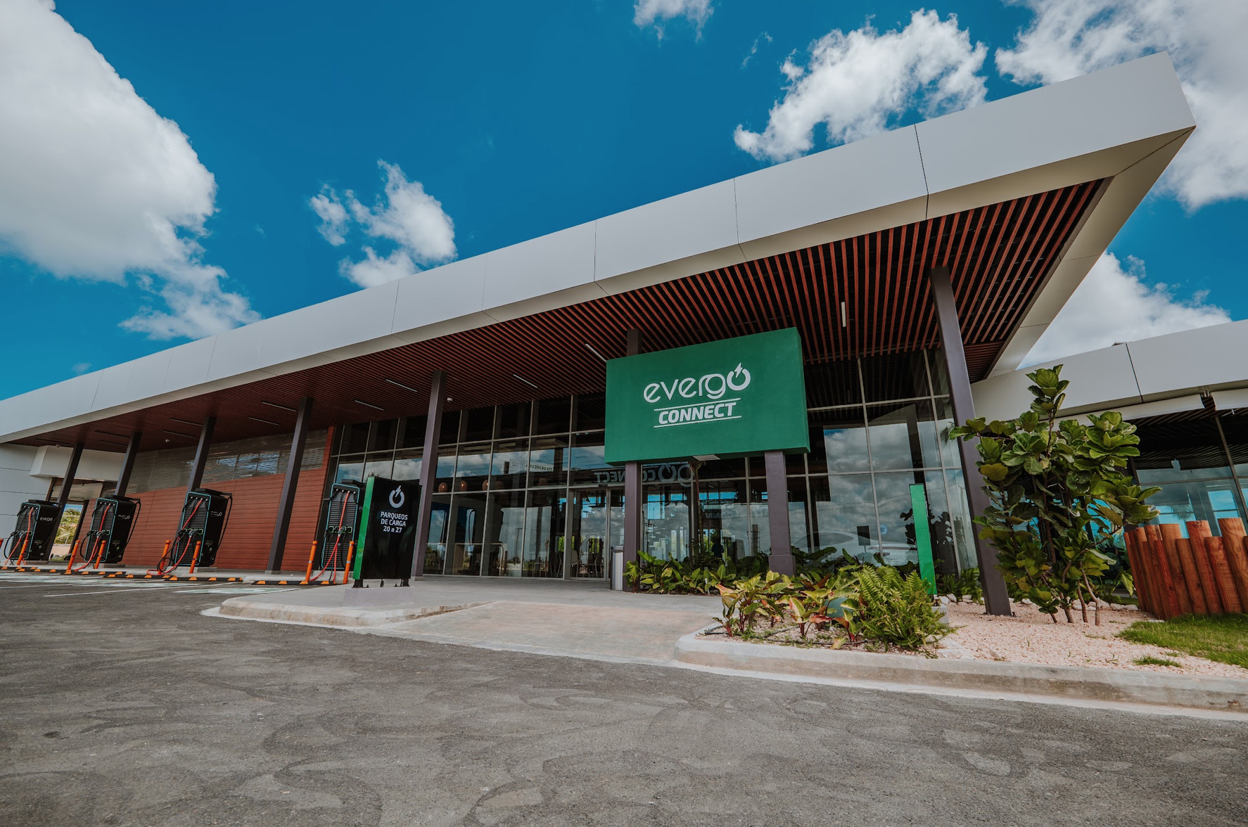 Evergo instala en RD la primera electrolinera de Latinoamérica
