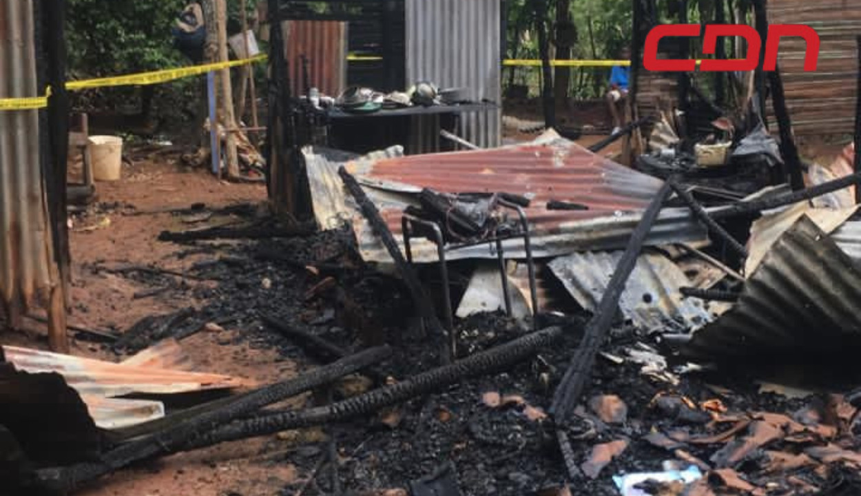 Incendio registrado en vivienda en donde vivía niño junto a su familia. Foto CDN Digital