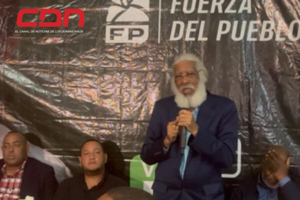 Juan Hubieres, candidato a senador por la Fuerza del Pueblo en Monte Plata. Foto CDN Digital