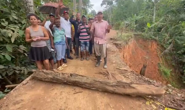 Comunitarios de Zambrana claman por reconstrucción de puente que se encuentra al colapsar. (Foto: fuente externa)