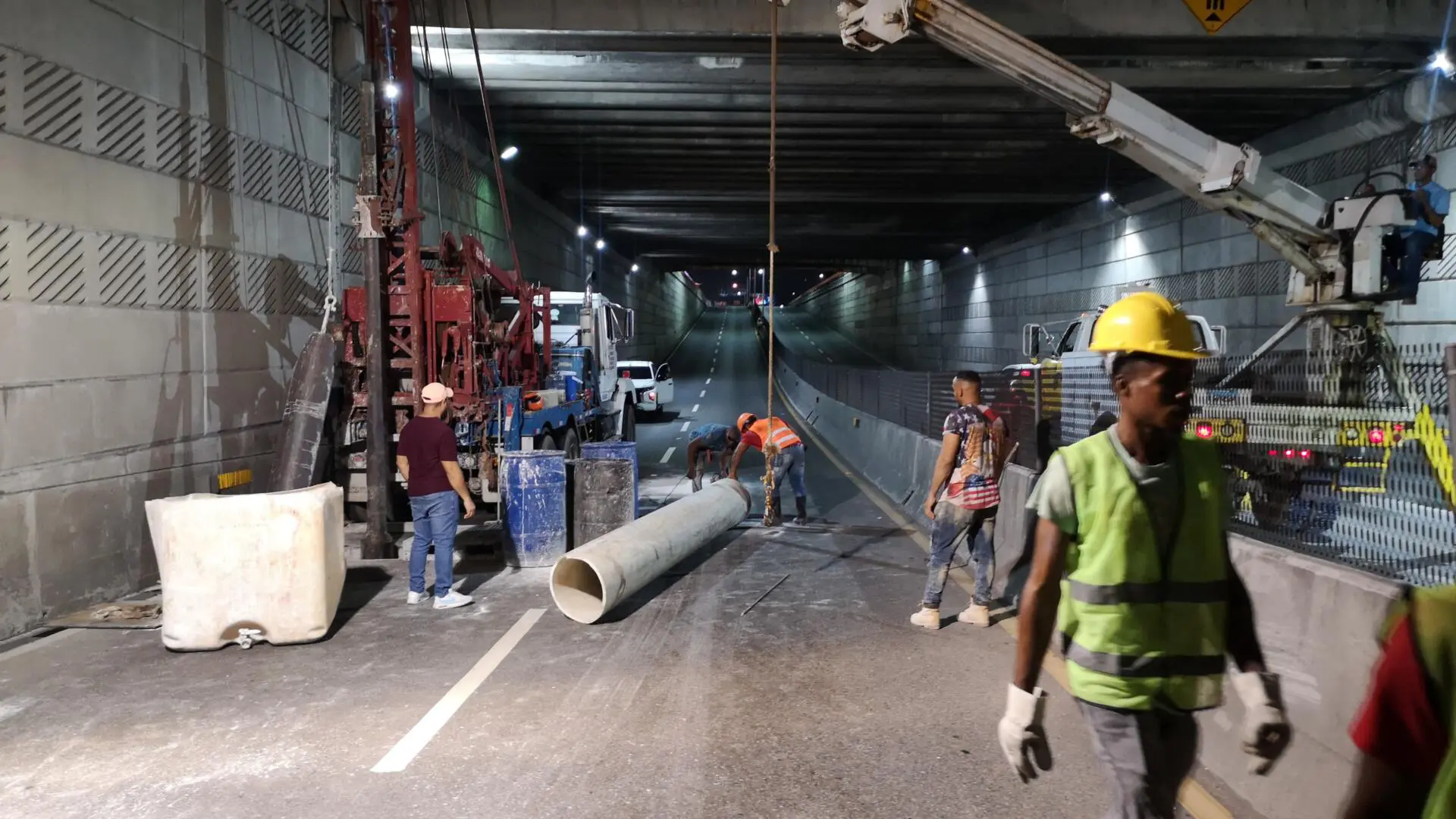 Obras Públicas informa que tiene brigadas en túneles de la 27