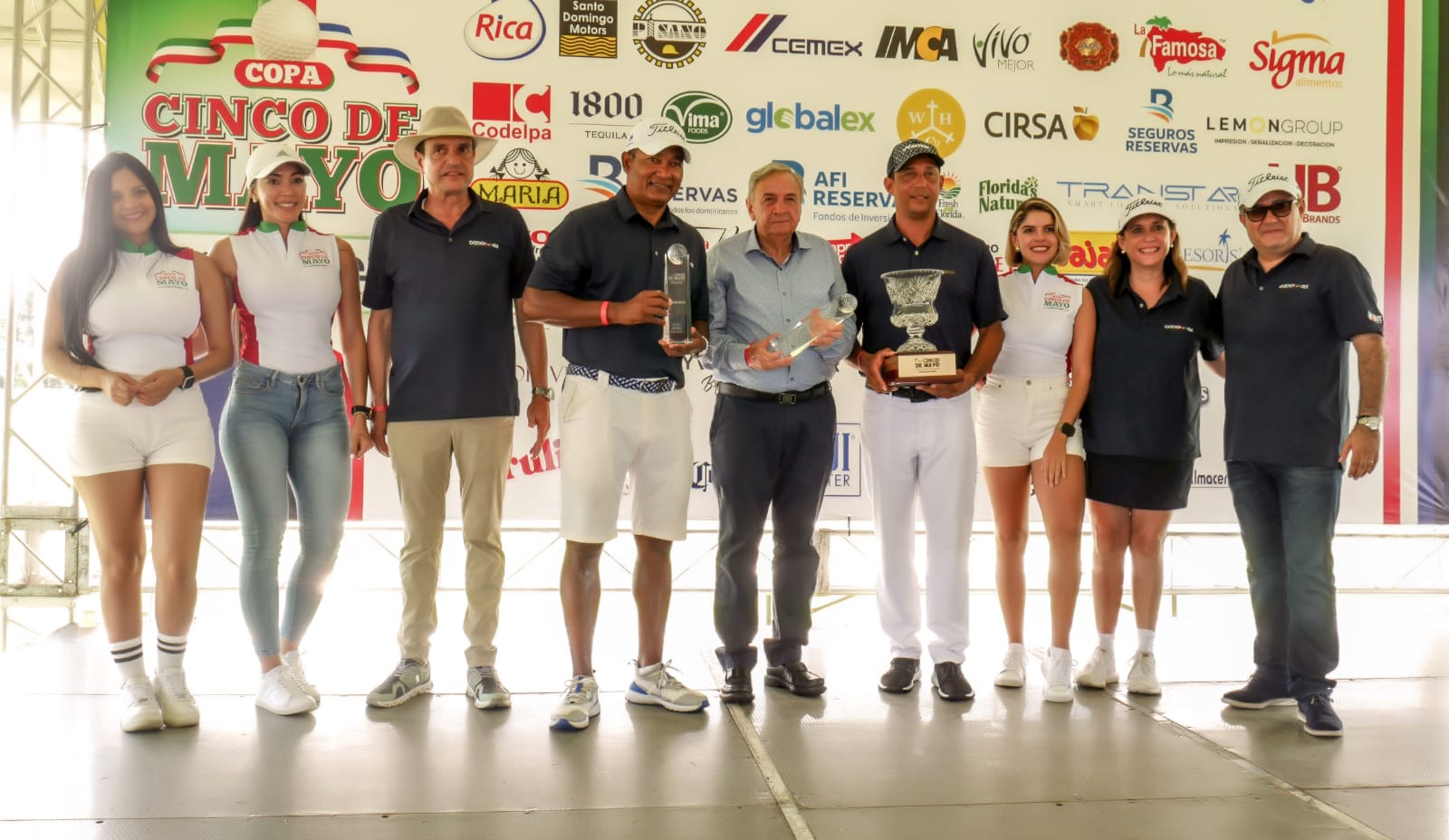 César y Freddy Rodríguez ganan el torneo de golf  Copa 5 de Mayo