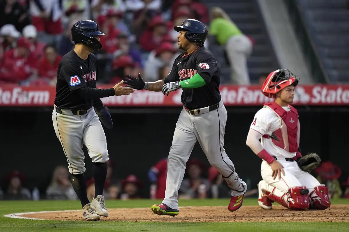 José Ramírez conectó dos jonrones en el duelo que Cleveland venció a Anaheim parte de los resultados de MLB dle 24 de mayo