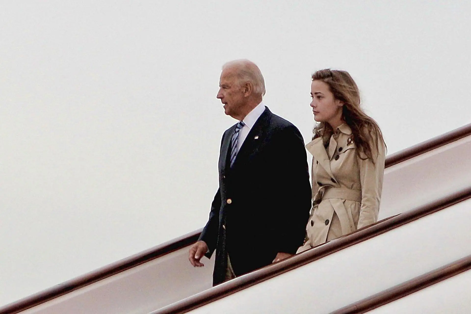 Nieta de Biden declara visita a su padre en centro de rehabilitación