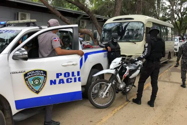 Arrestan tres hombres por tráfico de haitianos en San José de las Matas