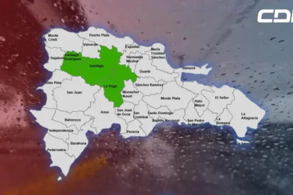 COE mantiene tres provincias en alerta verde por vaguada en superficie que actualmente se ubica sobre el país. Foto: CDN Digital