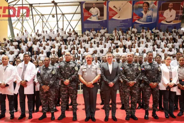 Policía Nacional recibe a 925 nuevos aspirantes a rasos. (foto, fuente externa)