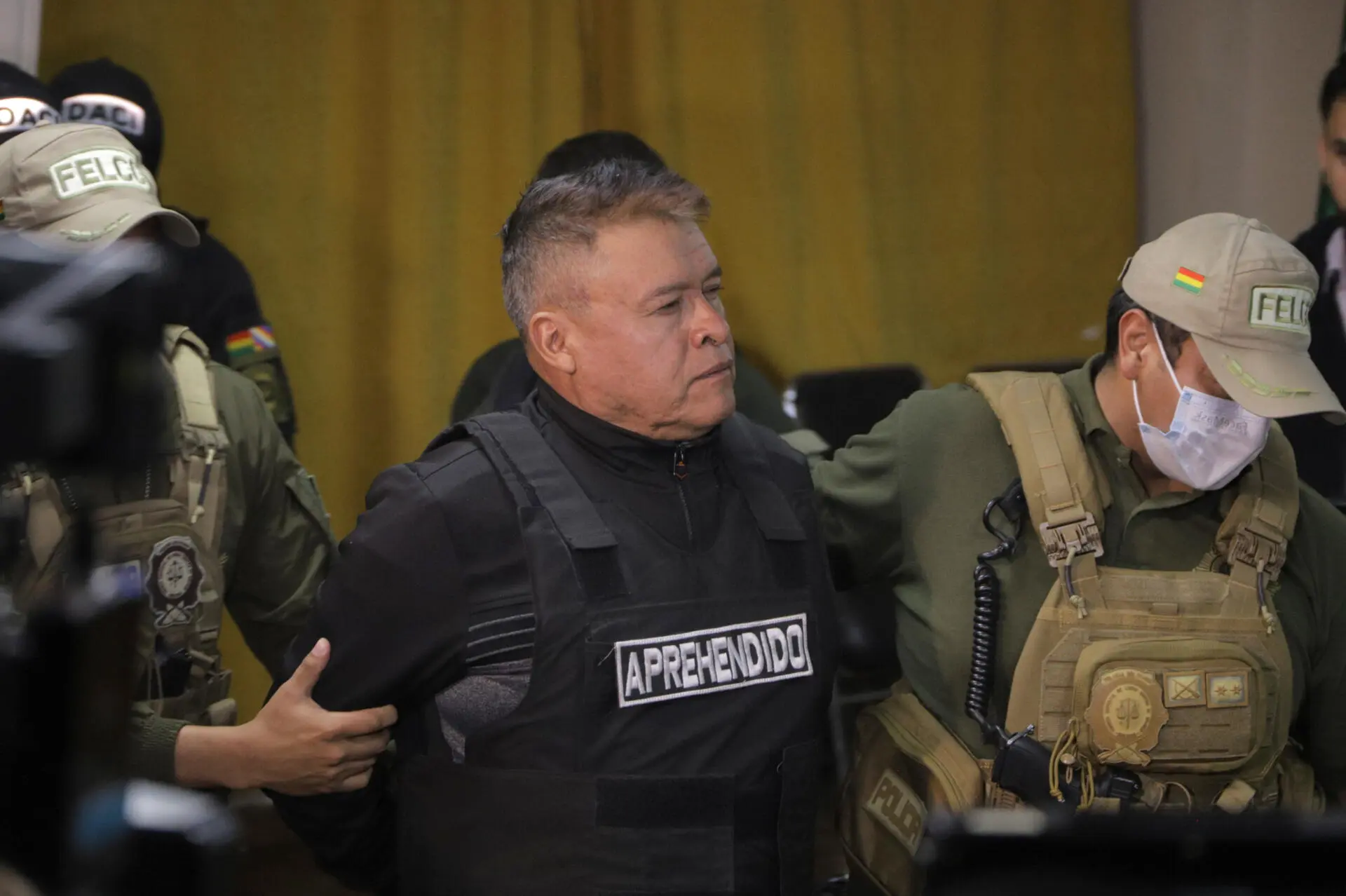 Zuñiga y otros dos militares van a prisión preventiva por "intento de golpe" en Bolivia
