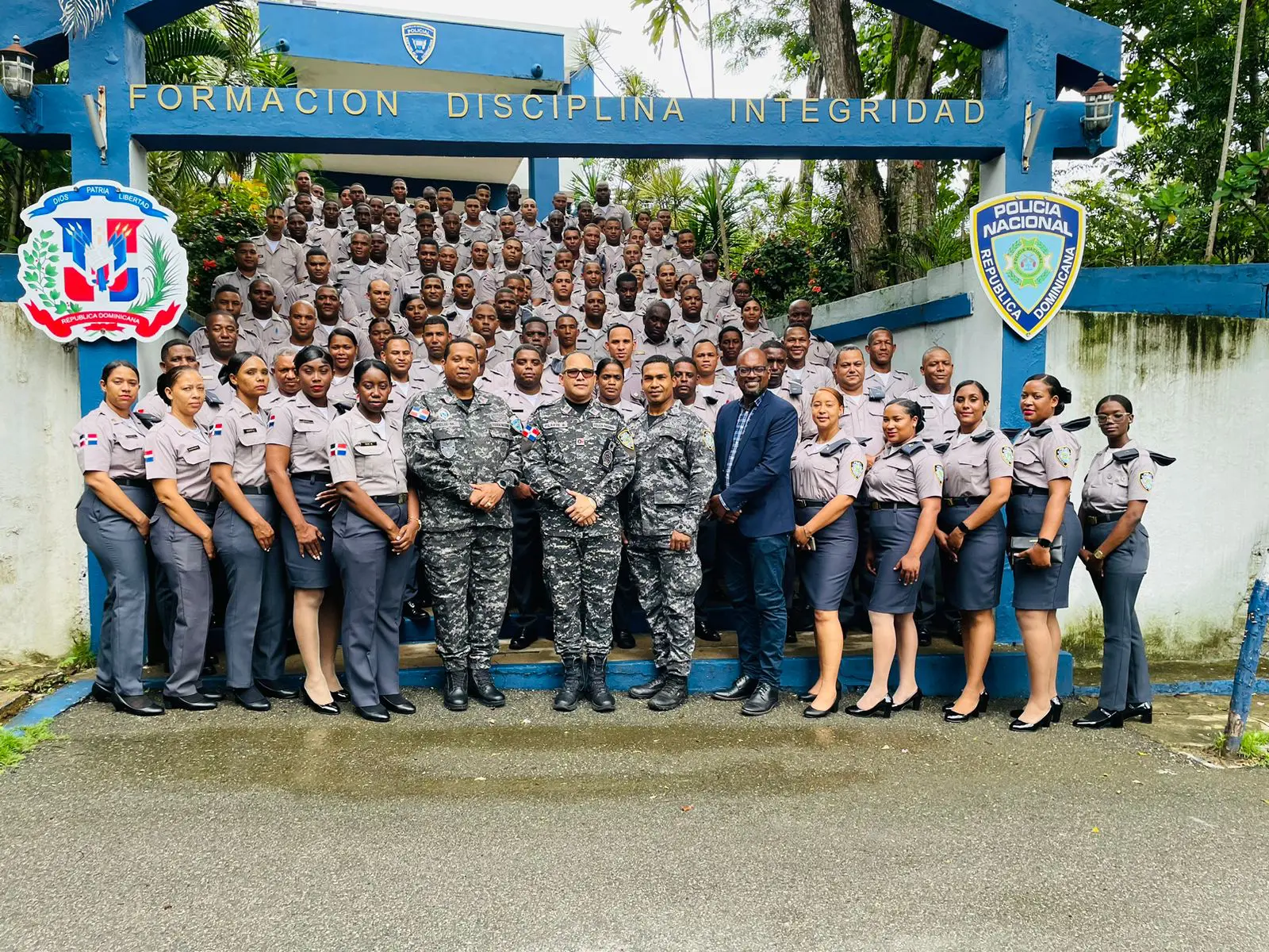 Escuela de Entrenamiento Policial fortalece los conocimientos y la capacidad operativa de 107 miembros de la institución.(foto, fuente externa)