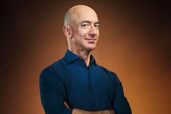 Jeff Bezos pretende vender 5.000 millones de dólares en acciones de Amazon. Foto fuente externa