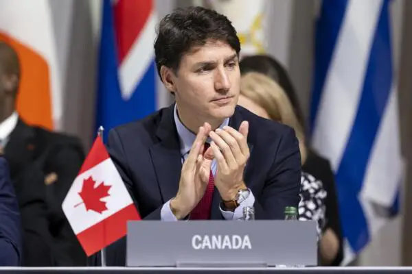 Primer ministro de Canadá rechaza dimitir del cargo
